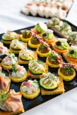 cocktail-traiteur-gourmet-assortiment-de-canapé